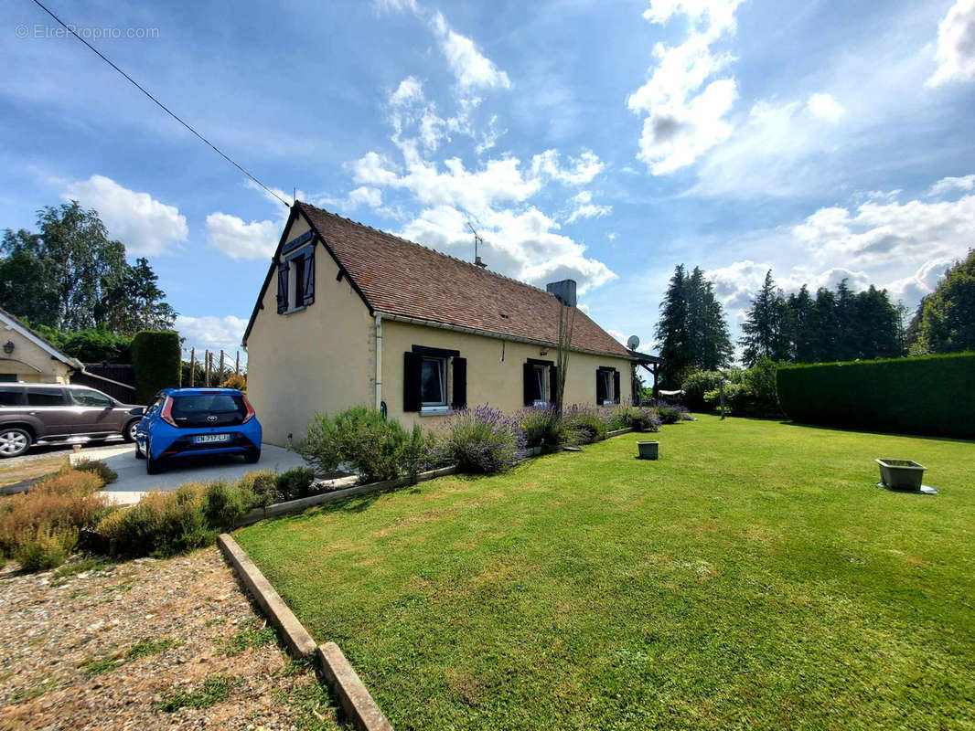 Maison à LARRE