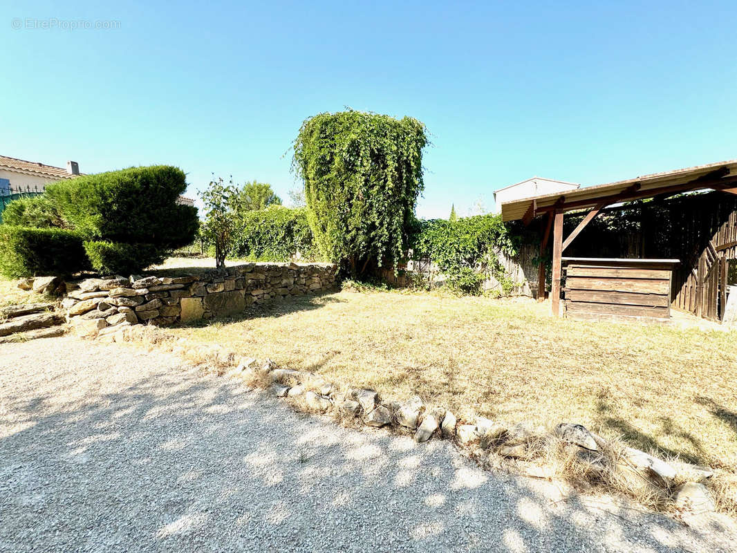 Maison à ENTRECHAUX