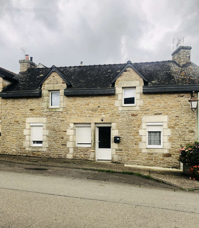 Maison à LEUHAN