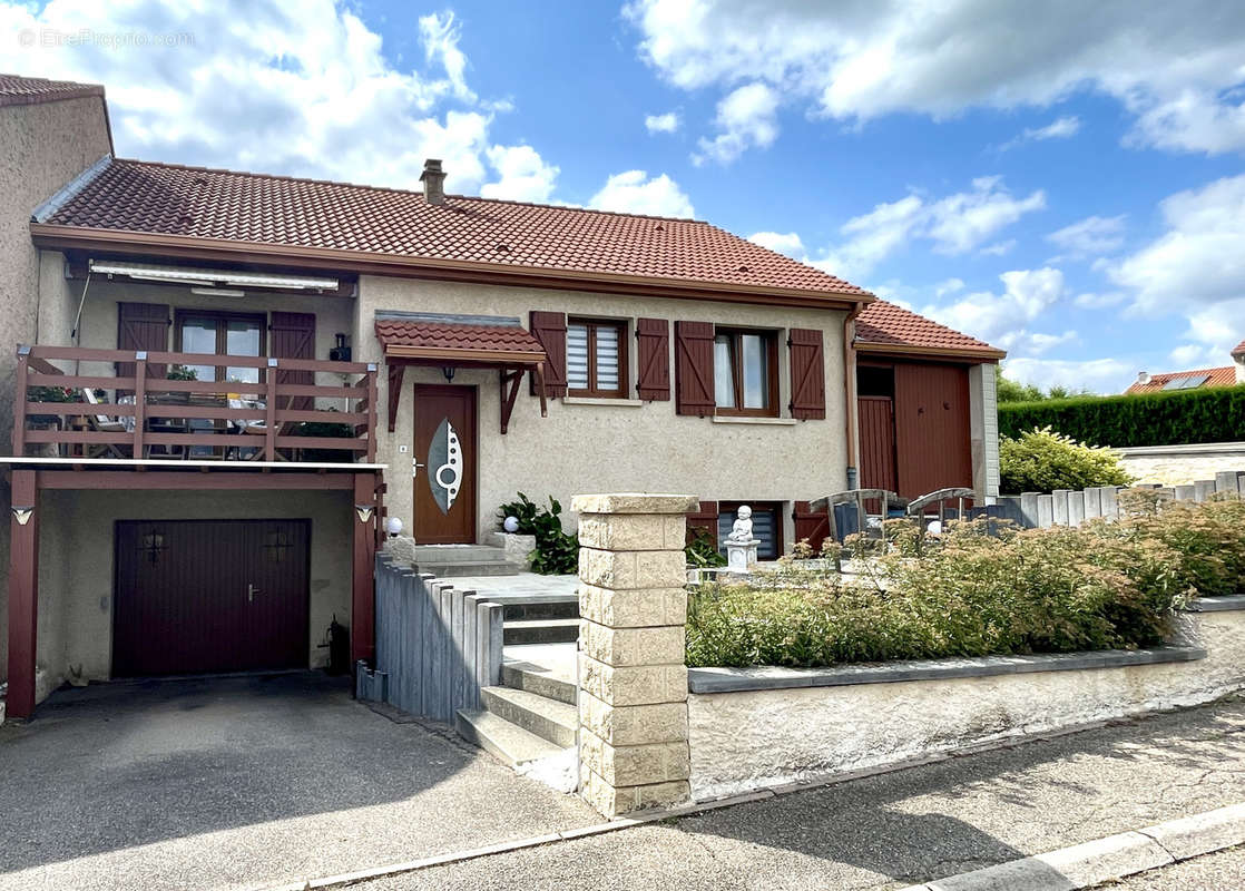 Maison à PAGNY-SUR-MOSELLE