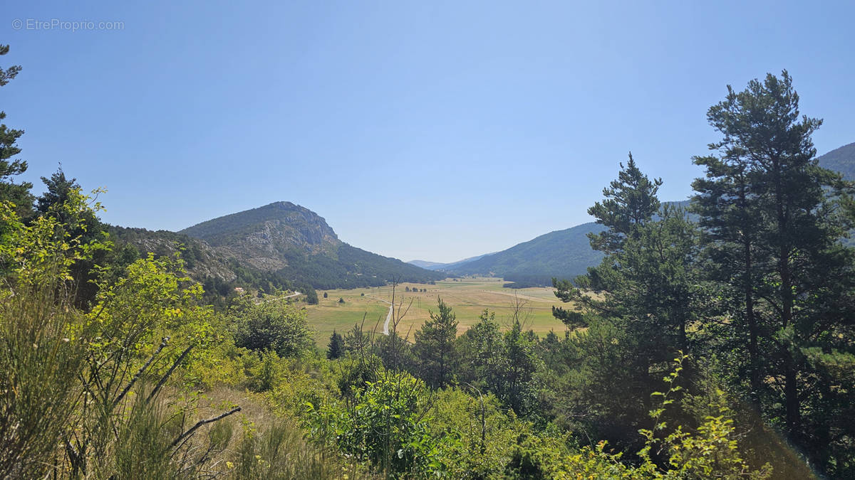 Terrain à CAILLE