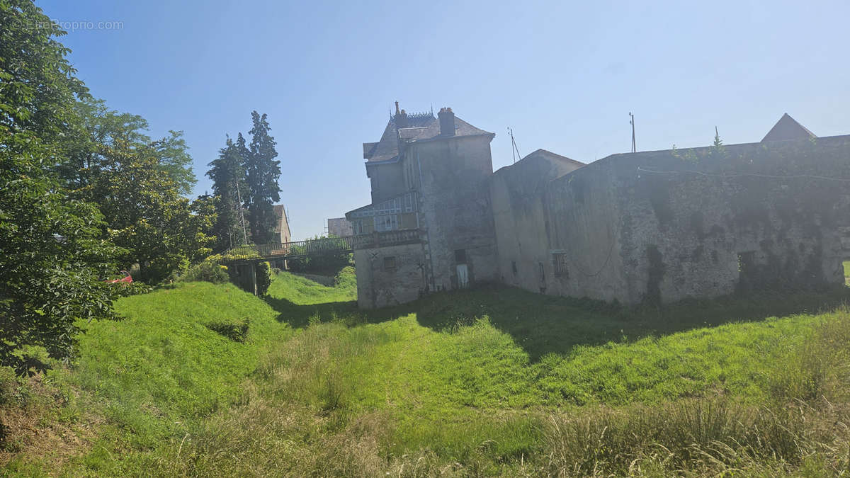 Maison à LE DORAT