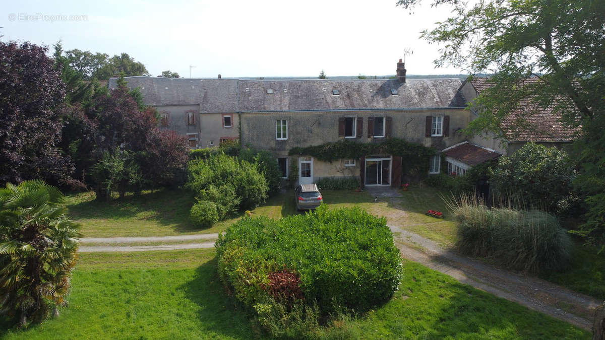 Maison à LE DORAT