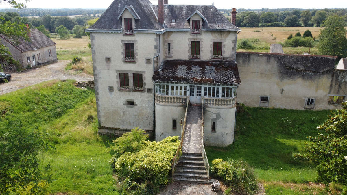 Maison à LE DORAT