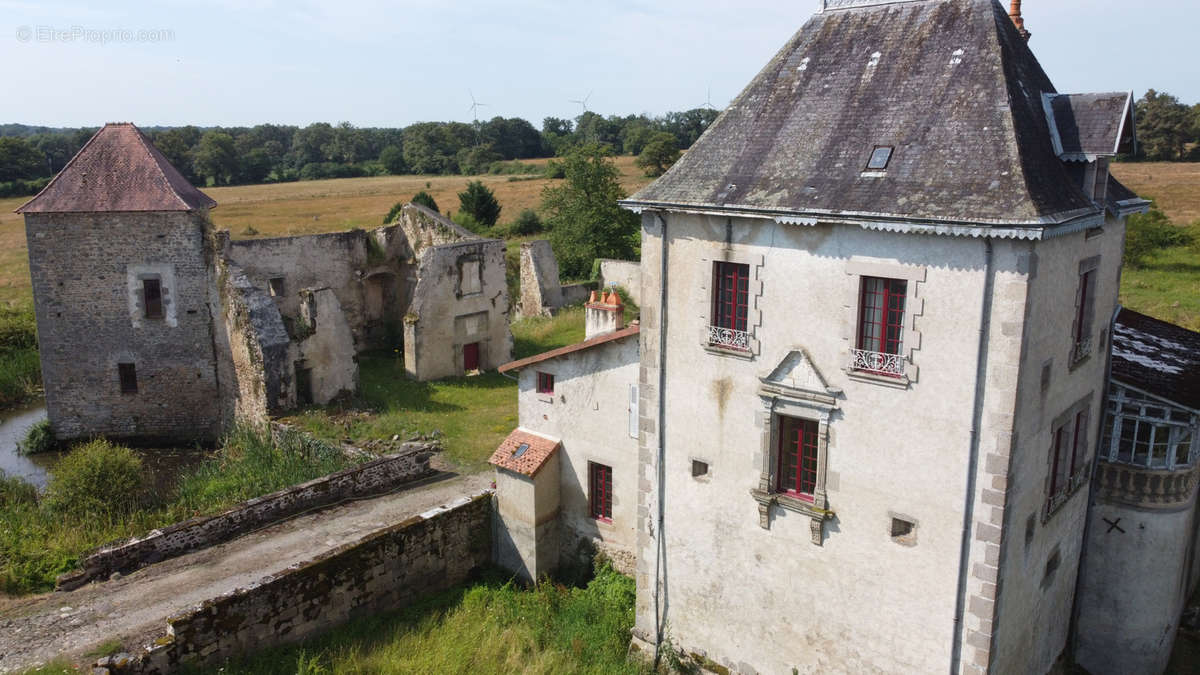 Maison à LE DORAT