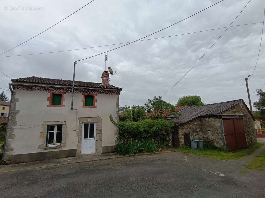 Maison à ORADOUR-SAINT-GENEST