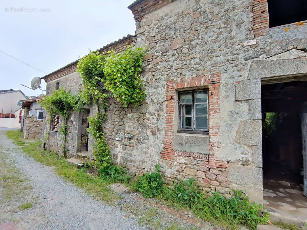 Maison à ORADOUR-SAINT-GENEST