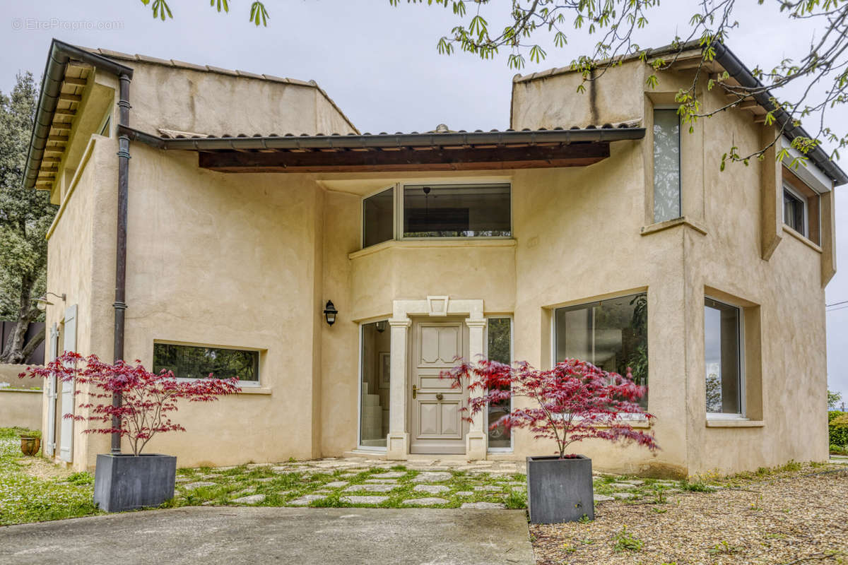 Maison à VILLENEUVE-LES-AVIGNON