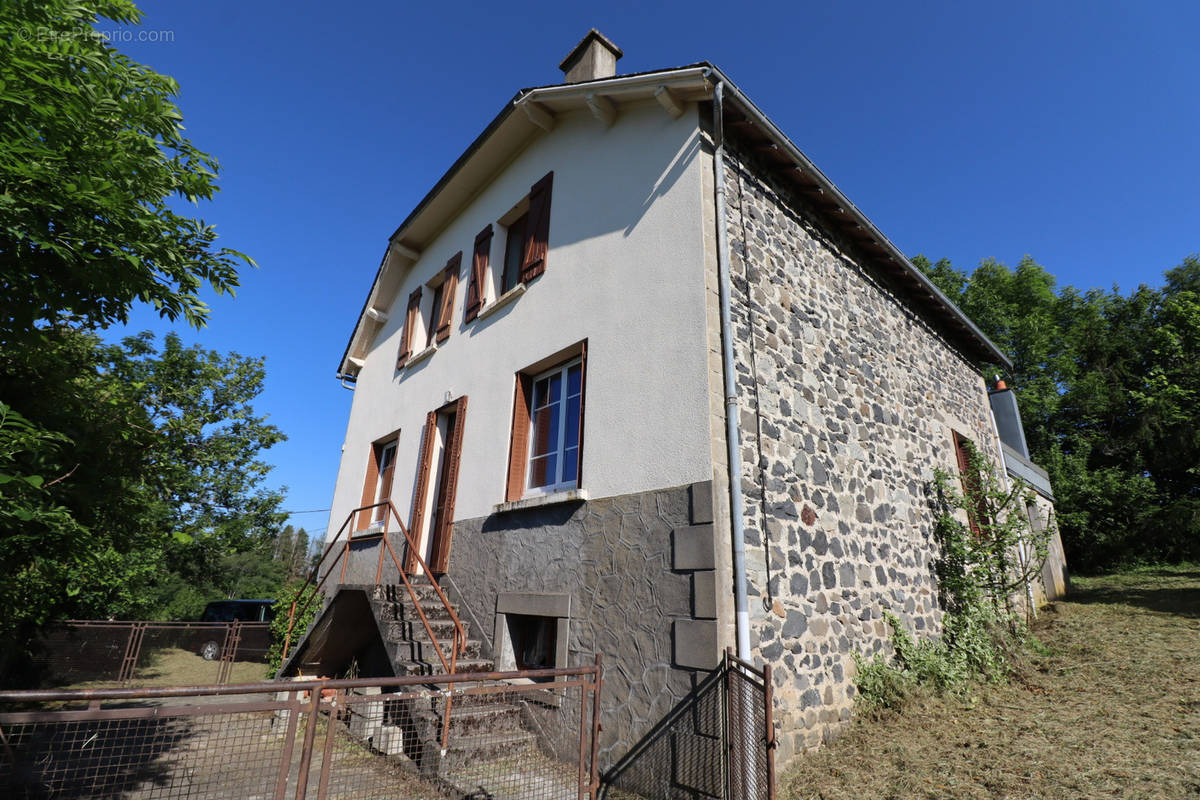 Maison à LARODDE