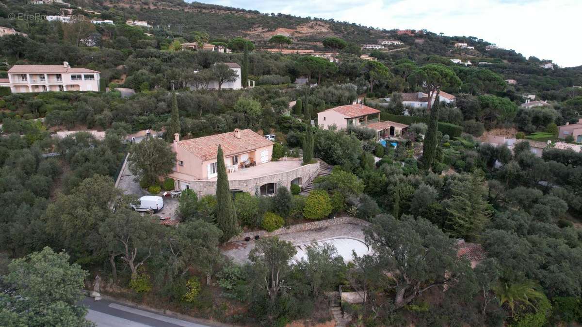 Maison à GRIMAUD