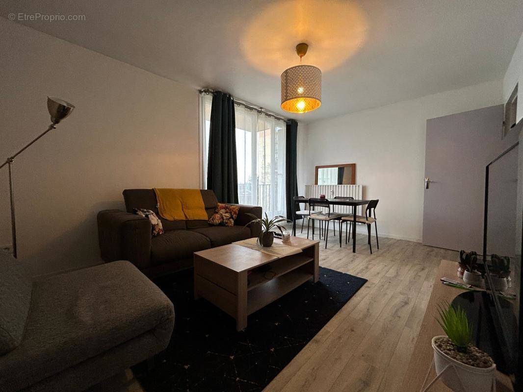 Appartement à COMPIEGNE