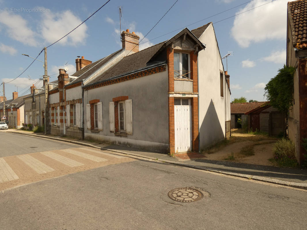 Maison à VIENNE-EN-VAL