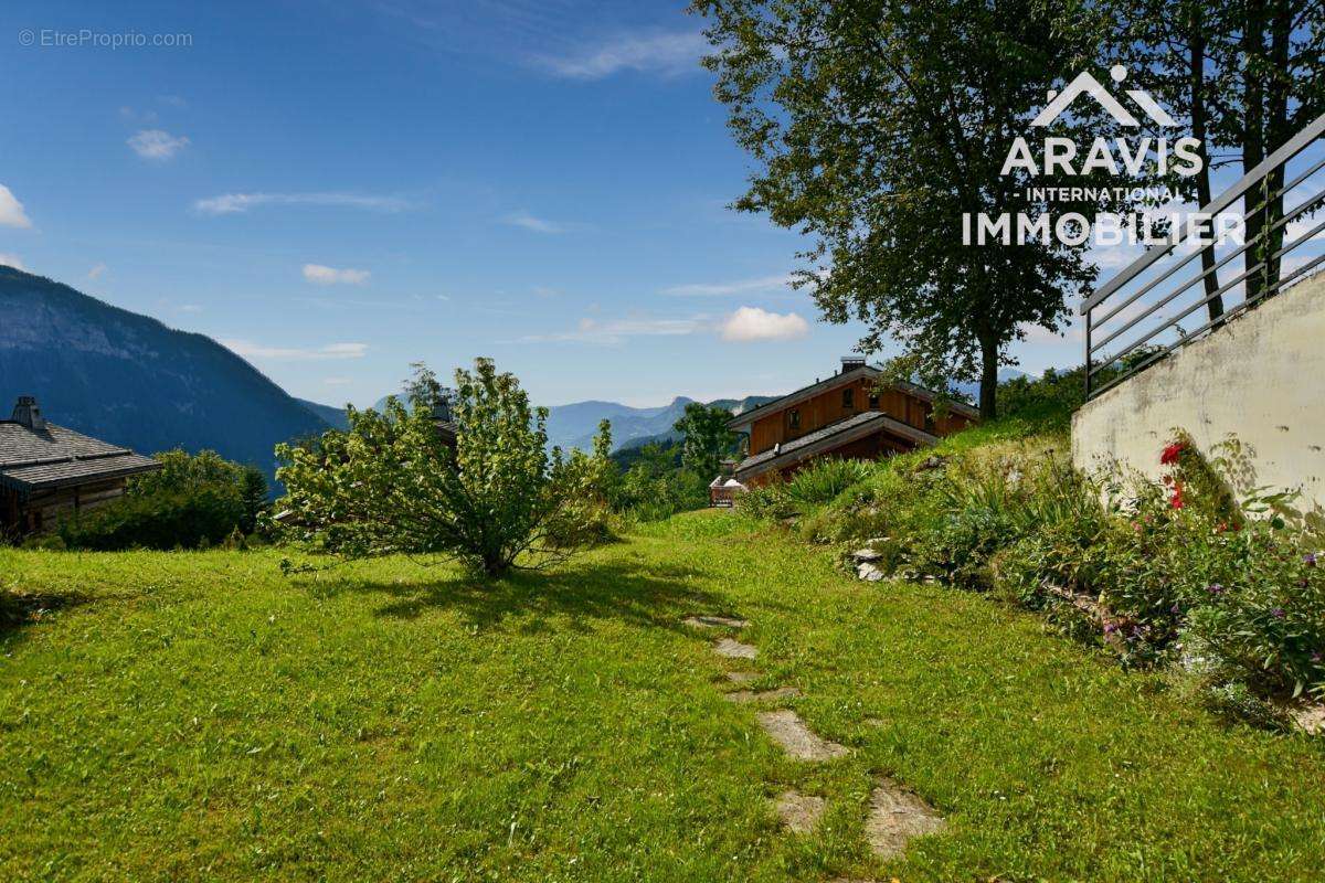 Appartement à ARACHES-LA-FRASSE