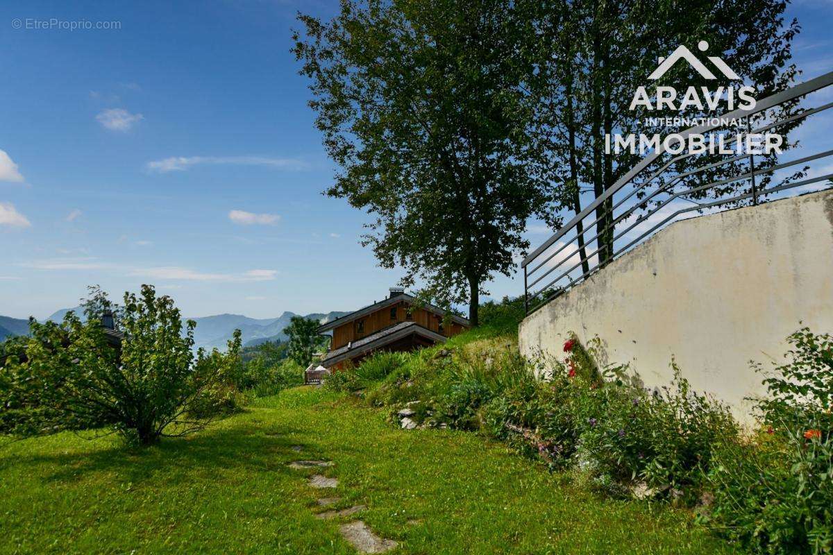 Appartement à ARACHES-LA-FRASSE