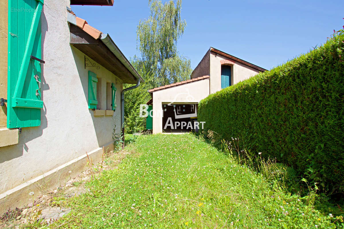 Maison à CHATEL-SAINT-GERMAIN