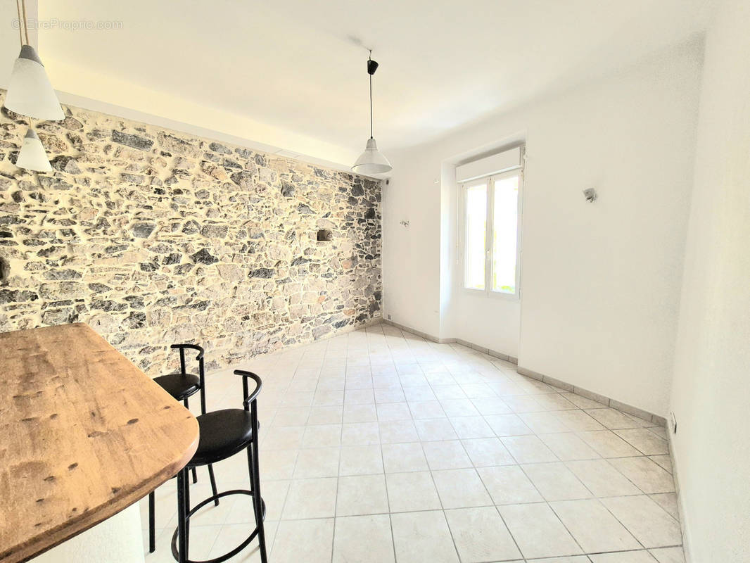 Appartement à HYERES