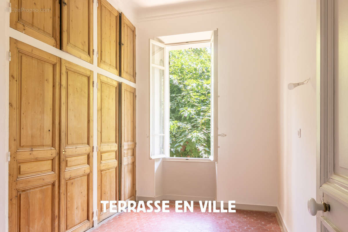 Appartement à MARSEILLE-8E