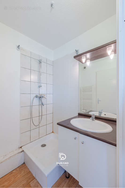 Appartement à MARSEILLE-3E