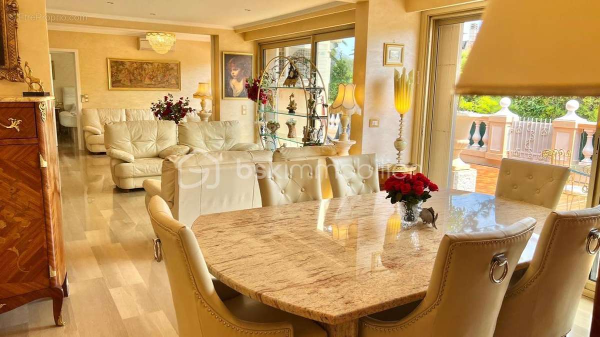 Appartement à BEAULIEU-SUR-MER