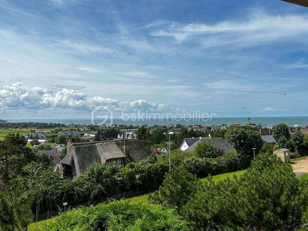 Appartement à BLONVILLE-SUR-MER