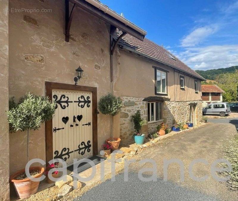 Maison à BEAULIEU-SUR-DORDOGNE