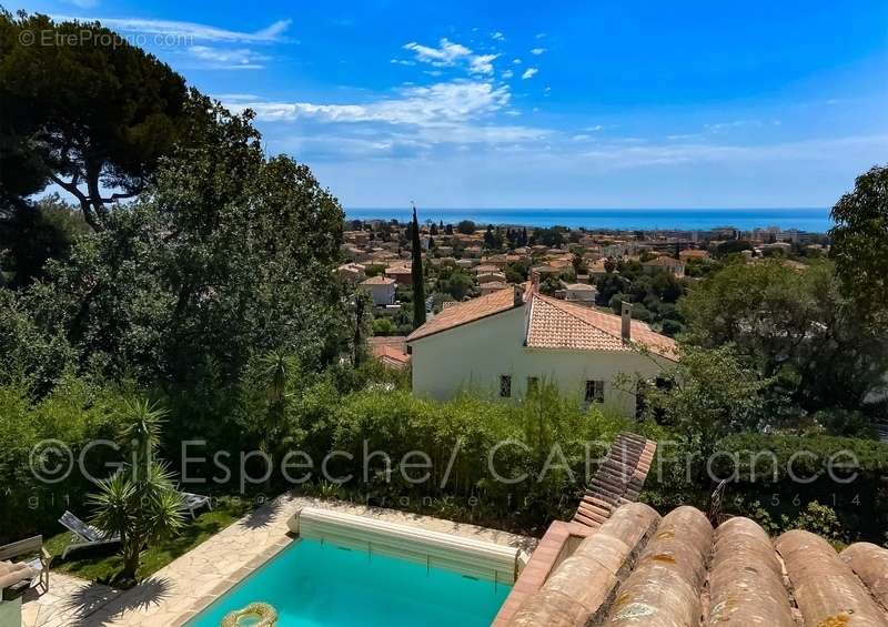 Maison à CAGNES-SUR-MER