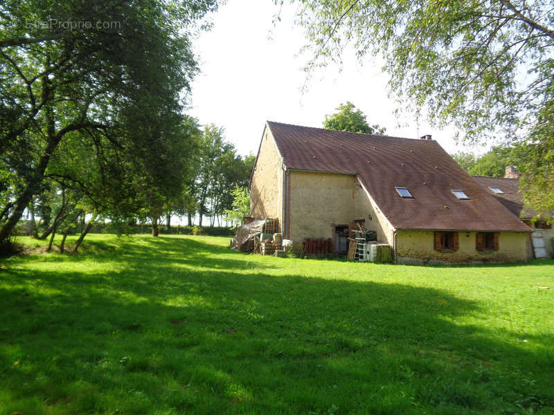 Maison à SAINT-PRIVE