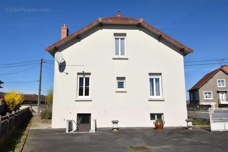 Maison à GUEUGNON