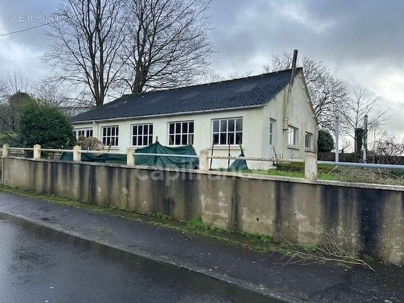 Maison à CARHAIX-PLOUGUER