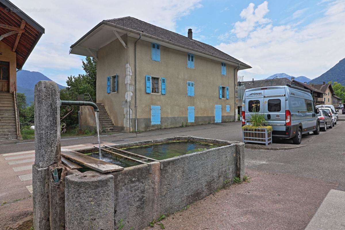 Maison à LATHUILE