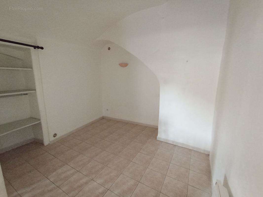 Appartement à PUY-SAINT-MARTIN