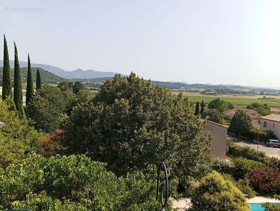 Appartement à PUY-SAINT-MARTIN