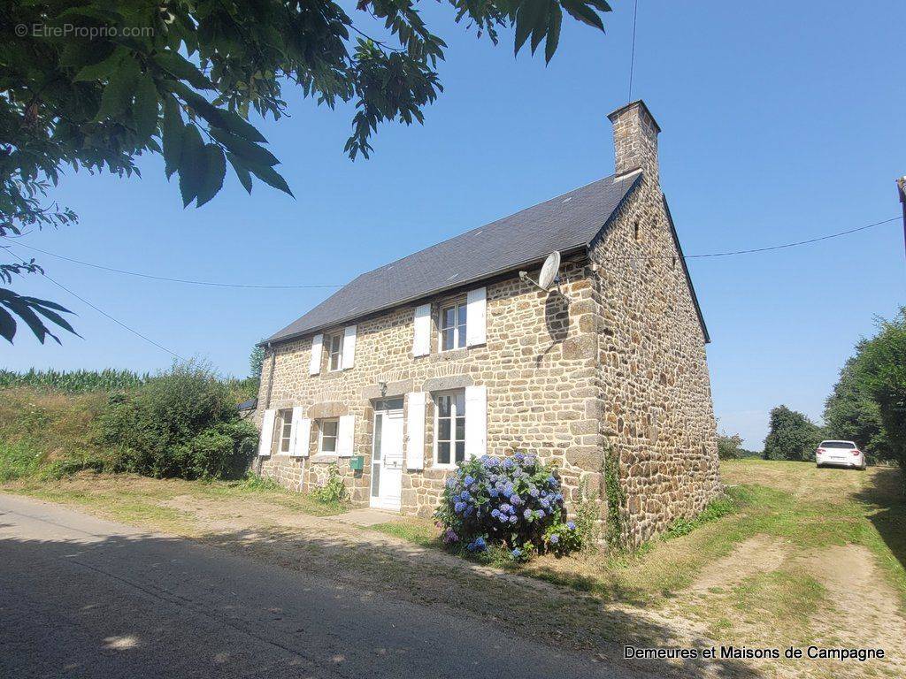 Maison à LE TEILLEUL