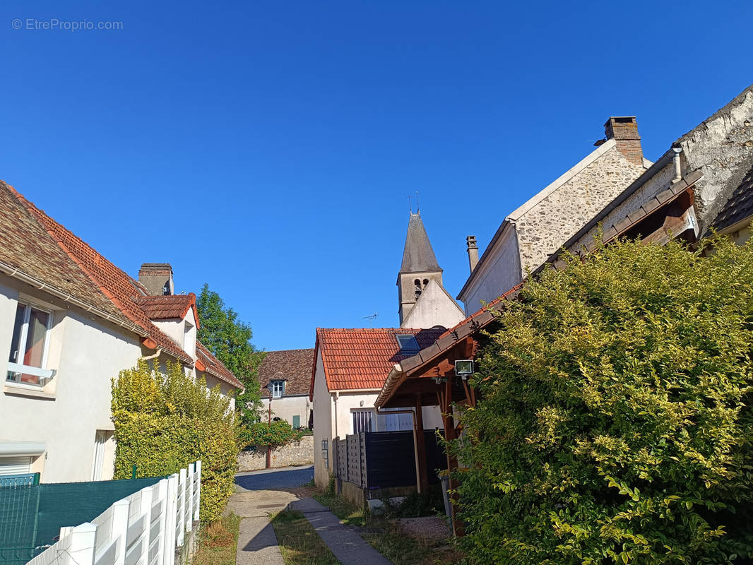 Maison à ELANCOURT