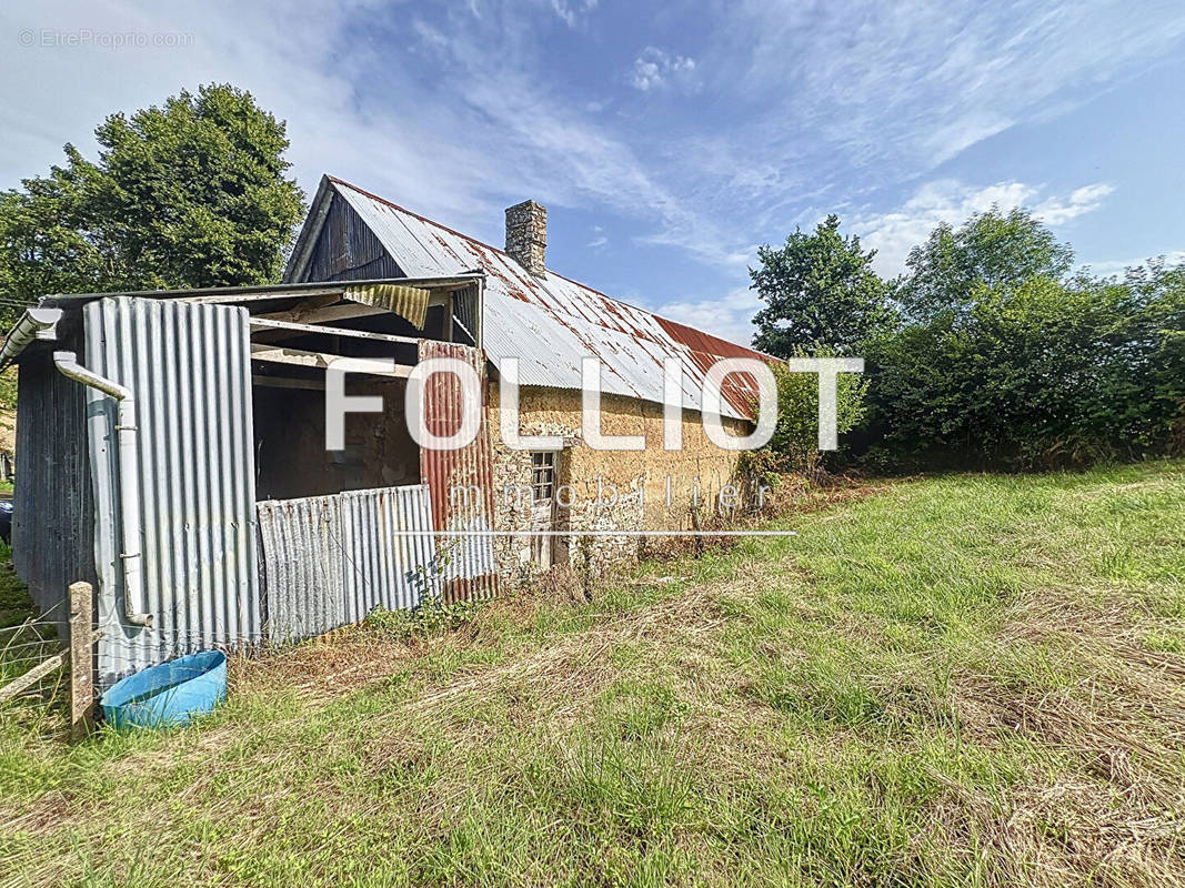 Maison à MUNEVILLE-LE-BINGARD