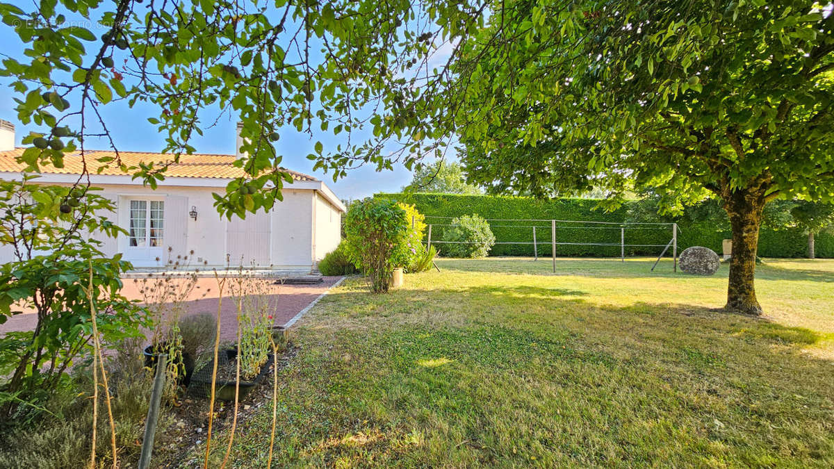 Maison à LE BOURDET