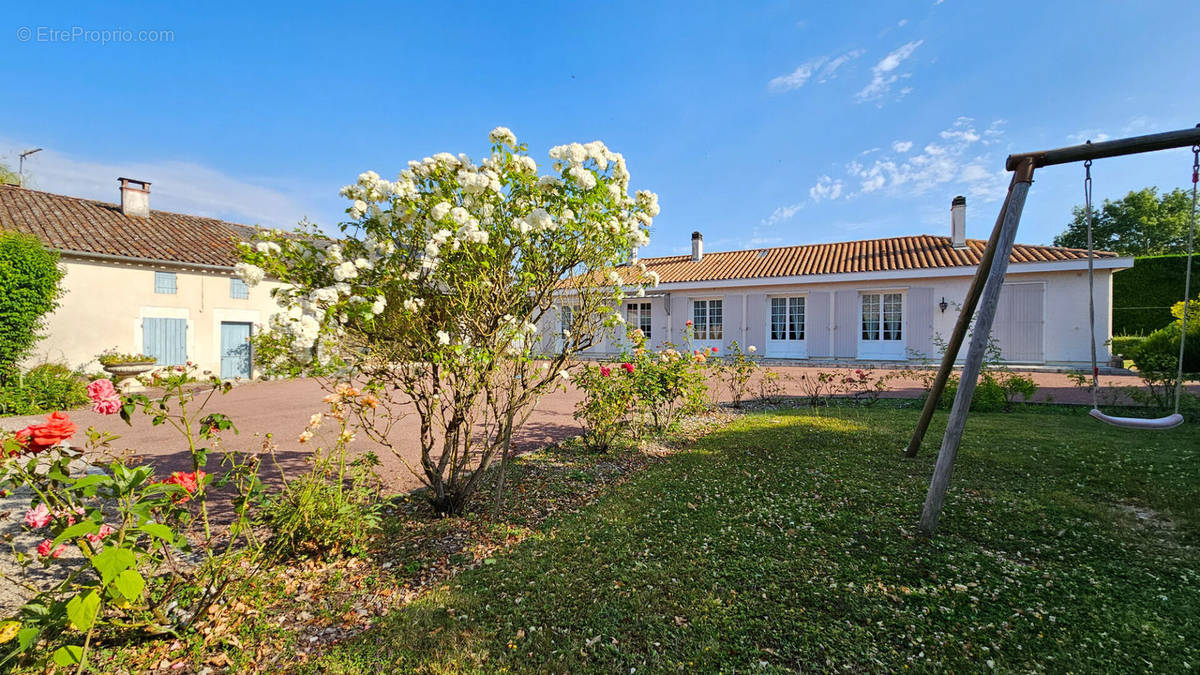 Maison à LE BOURDET