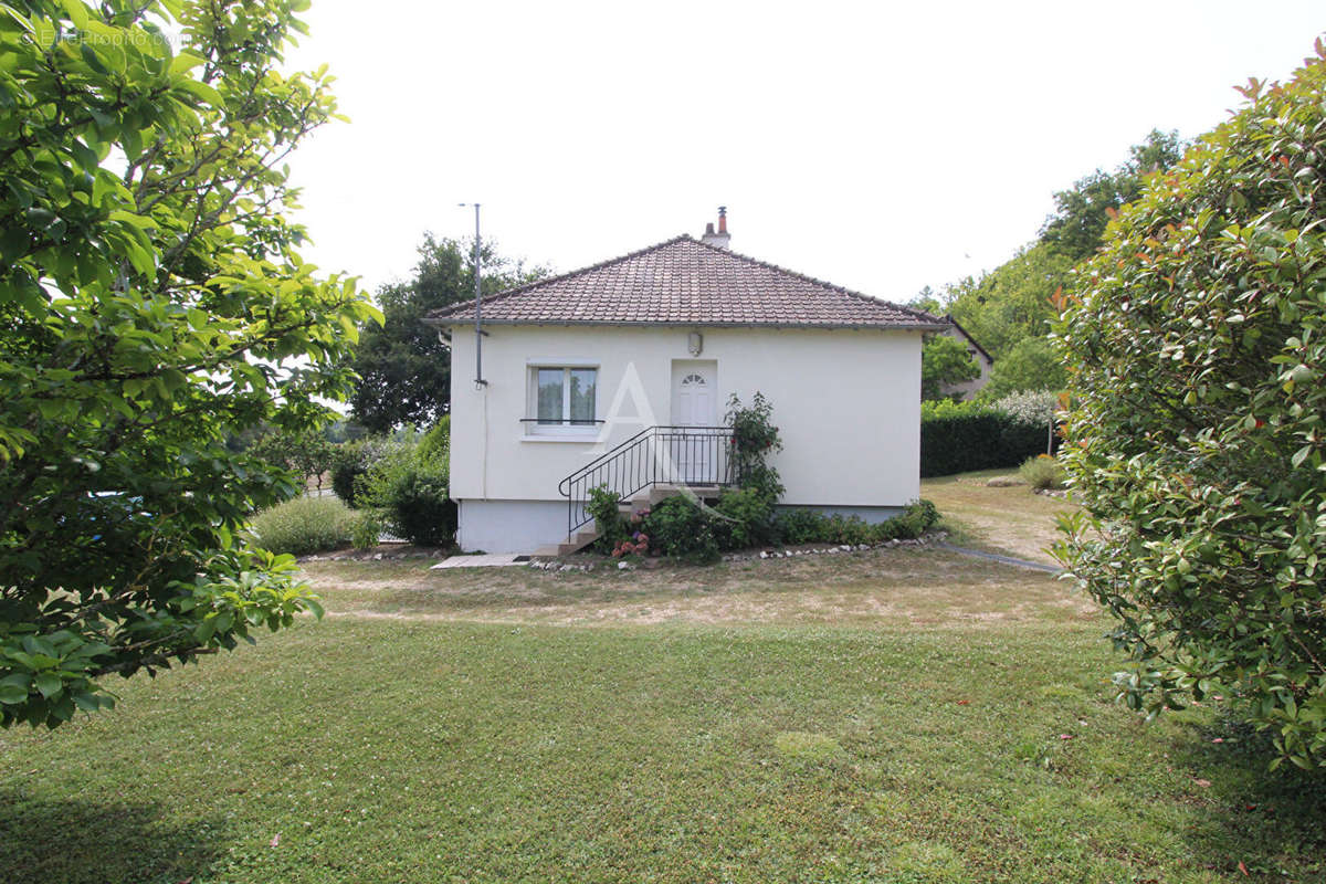 Maison à CHOUZY-SUR-CISSE