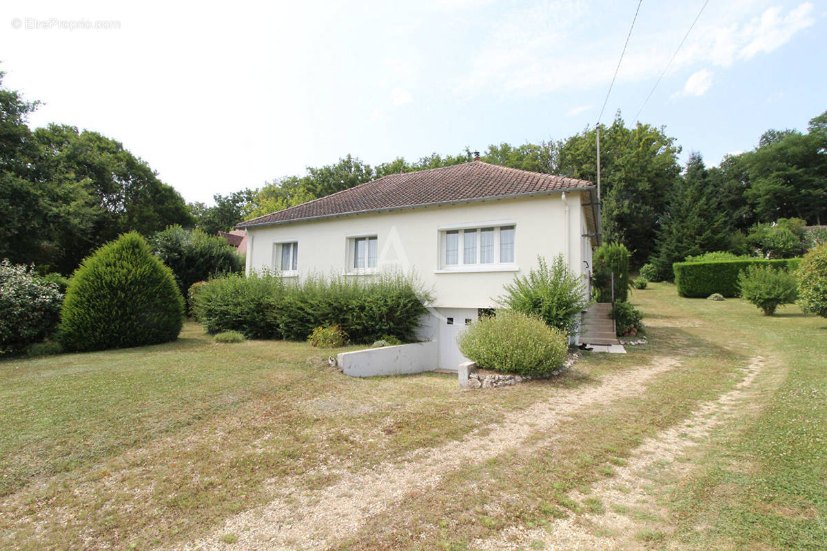 Maison à CHOUZY-SUR-CISSE