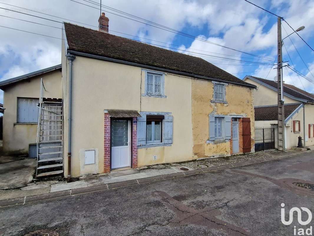 Photo 2 - Maison à SAINTE-COLOMBE-SUR-SEINE