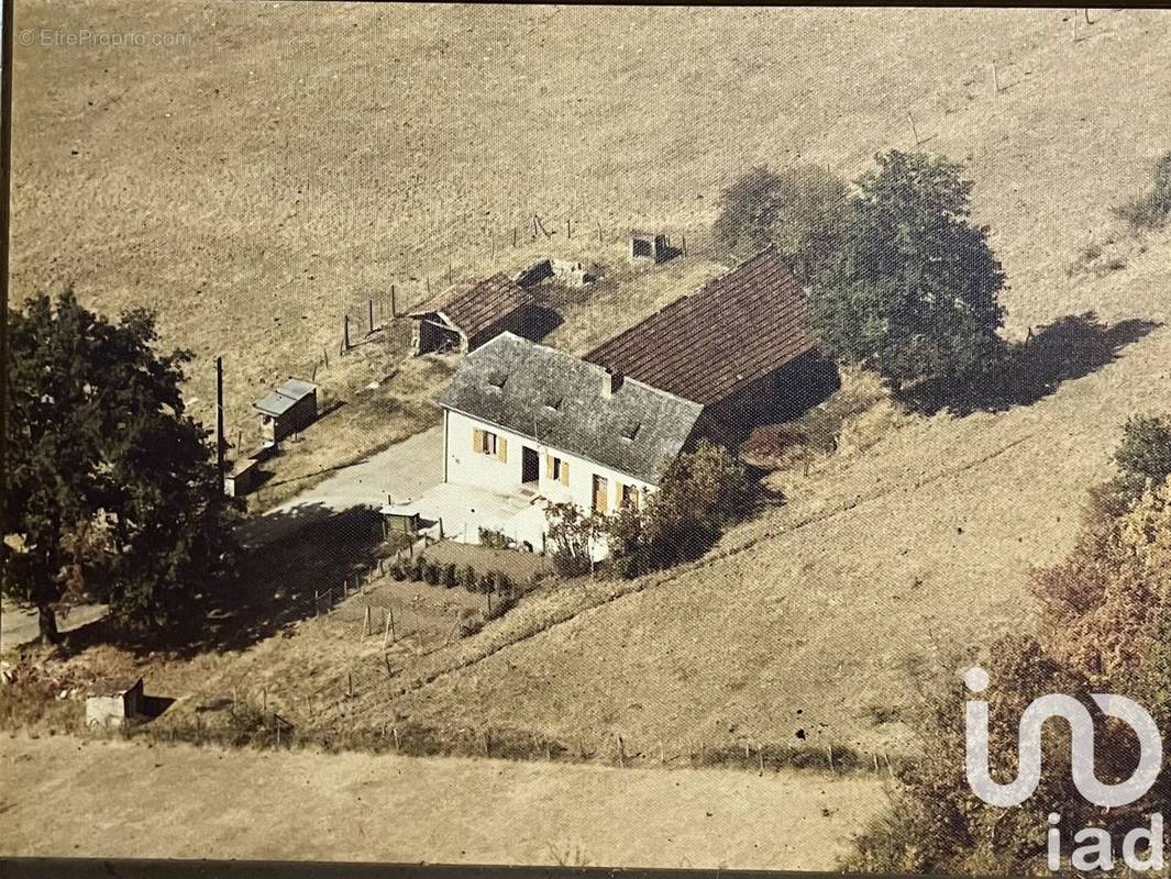 Photo 1 - Maison à SAINT-PANTALEON-DE-LARCHE