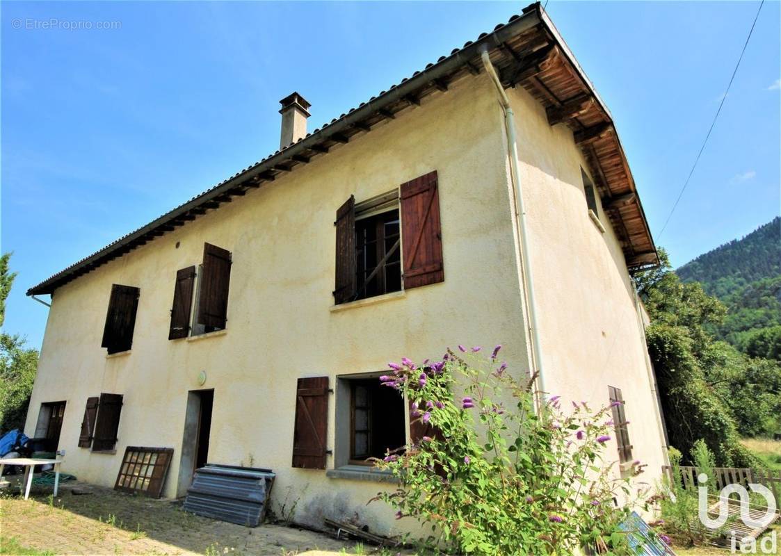 Photo 1 - Maison à FOUGAX-ET-BARRINEUF