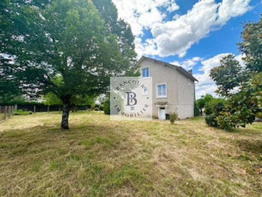 Maison à MALEMORT-SUR-CORREZE