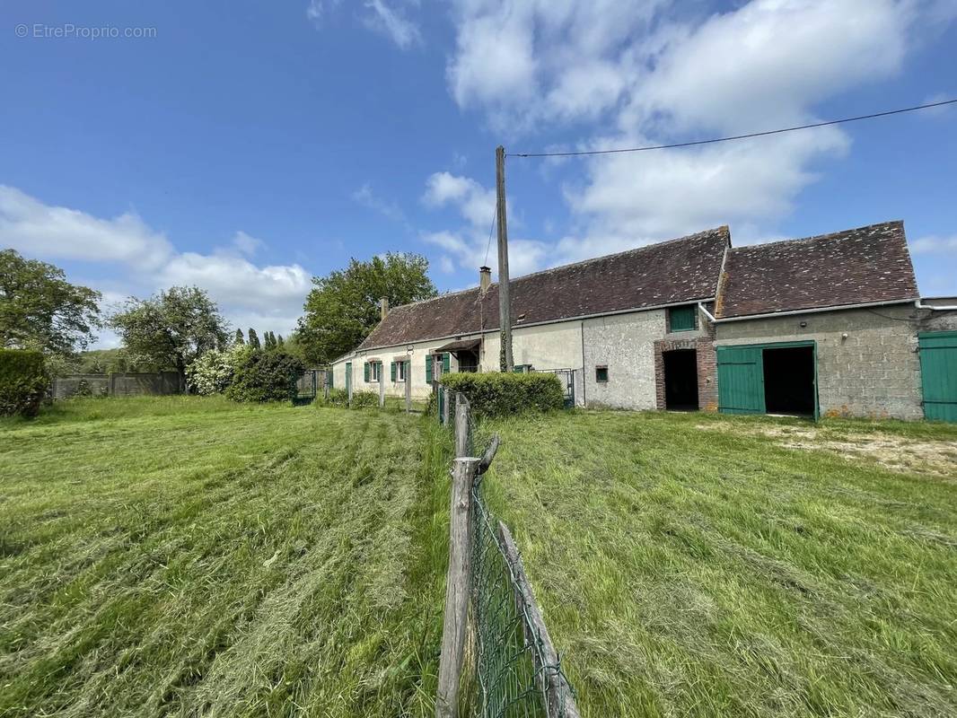 Maison à NEUILLY-SUR-EURE