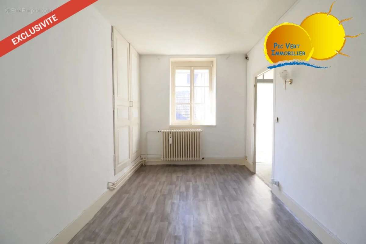 Appartement à AUXONNE