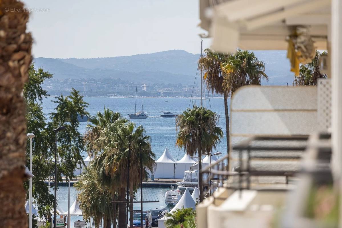 Appartement à CANNES