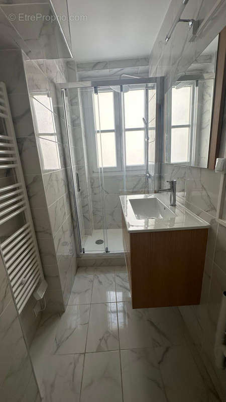 Appartement à PARIS-11E