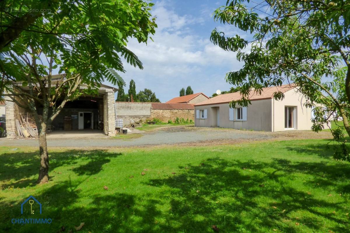 Maison à CHANTONNAY