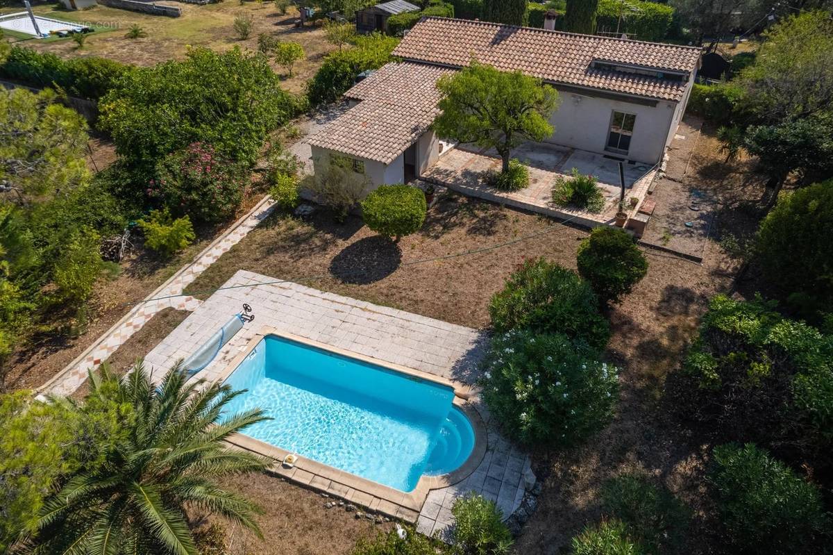 Maison à MOUGINS