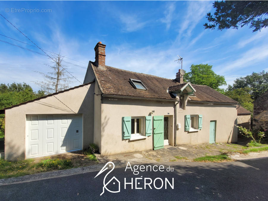 Maison à SAINT-PIERRE-LES-NEMOURS